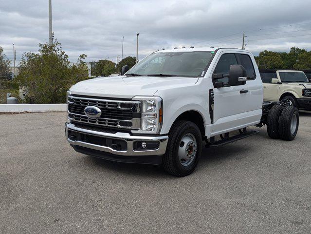 new 2025 Ford F-350 car, priced at $56,405