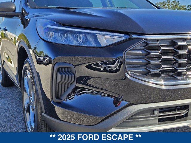 new 2025 Ford Escape car, priced at $30,635