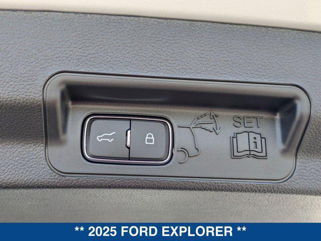 new 2025 Ford Explorer car, priced at $38,544