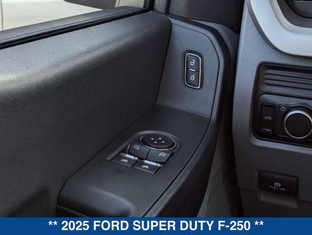 new 2025 Ford F-250 car, priced at $45,325