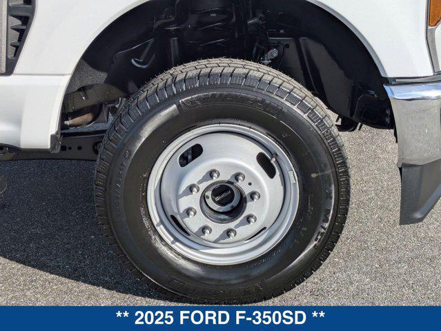 new 2025 Ford F-350 car, priced at $54,185
