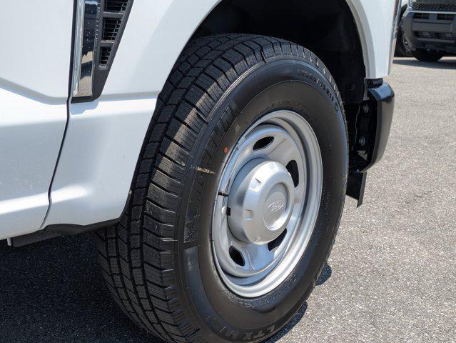 new 2025 Ford F-250 car, priced at $45,325
