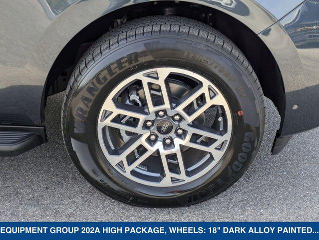 new 2025 Ford Expedition car, priced at $68,460