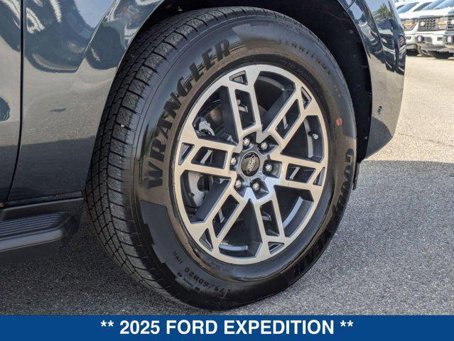 new 2025 Ford Expedition car, priced at $68,460