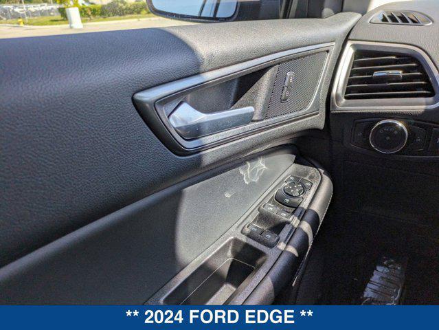 new 2024 Ford Edge car, priced at $32,555