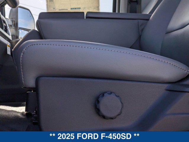 new 2025 Ford F-450 car, priced at $60,115