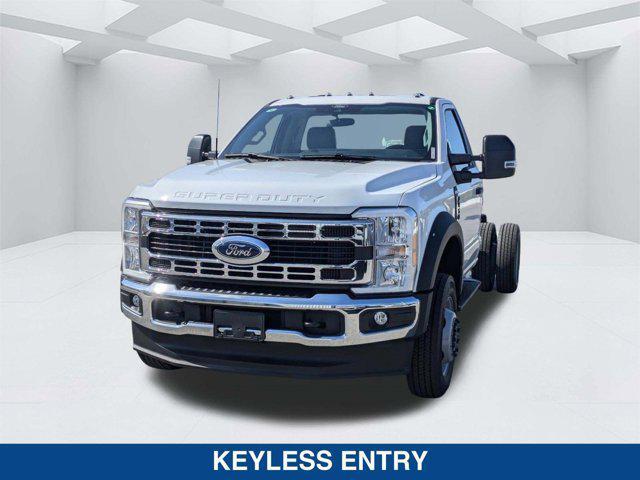 new 2025 Ford F-450 car, priced at $60,115