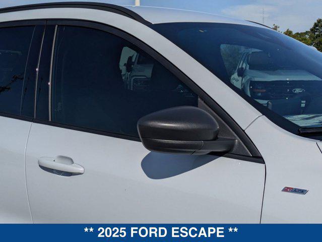 new 2025 Ford Escape car, priced at $29,550