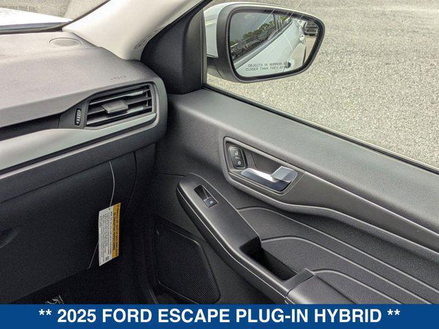 new 2025 Ford Escape PHEV car, priced at $31,555