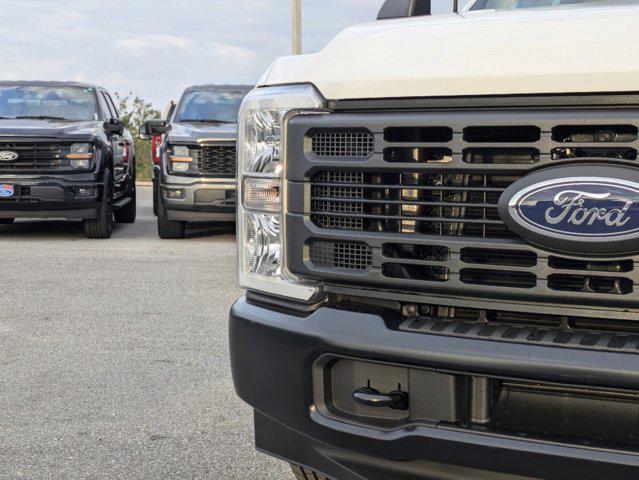 new 2025 Ford F-350 car, priced at $53,990