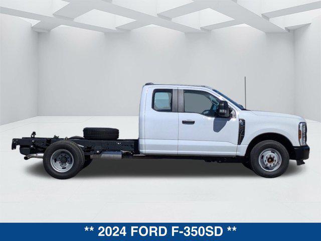 new 2024 Ford F-350 car, priced at $53,535