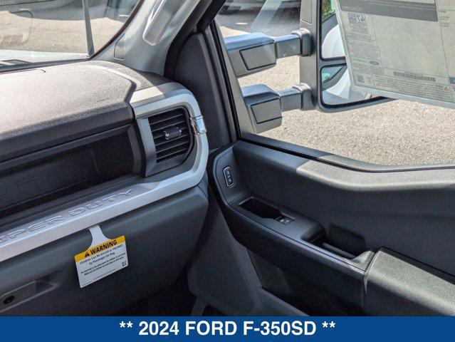 new 2024 Ford F-350 car, priced at $65,940