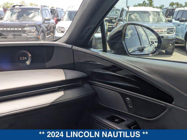 used 2024 Lincoln Nautilus car, priced at $56,000
