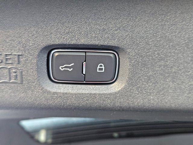 new 2025 Ford Expedition car, priced at $69,505