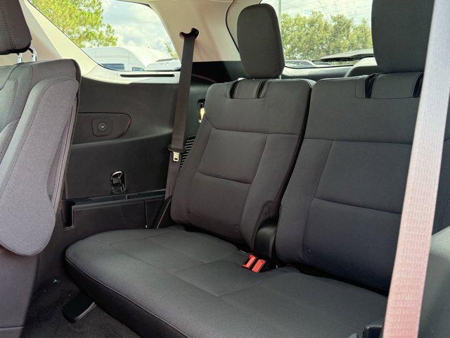 new 2025 Ford Explorer car, priced at $39,905