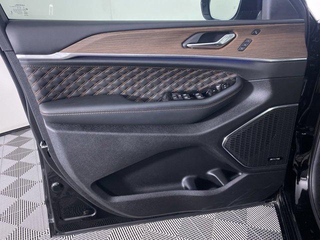 used 2025 Jeep Grand Cherokee car, priced at $52,990