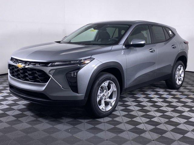 new 2025 Chevrolet Trax car, priced at $23,934