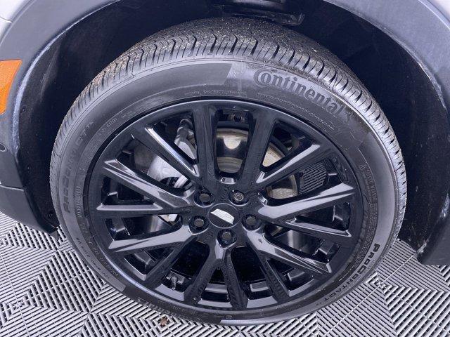 used 2022 Cadillac XT4 car, priced at $31,990