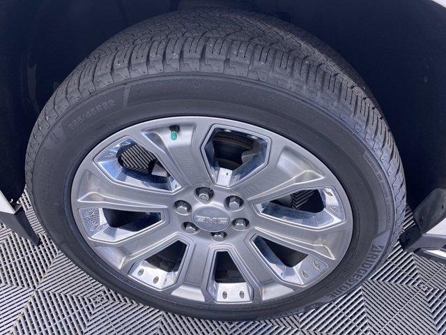 used 2017 GMC Yukon XL car, priced at $24,990