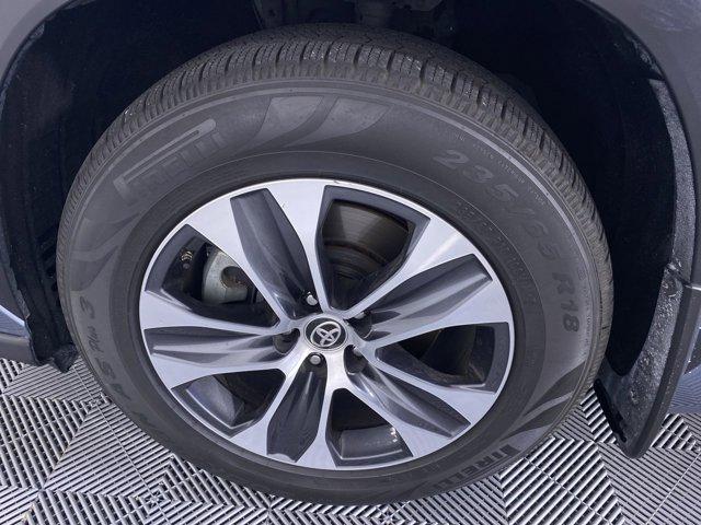 used 2020 Toyota Highlander car, priced at $31,990