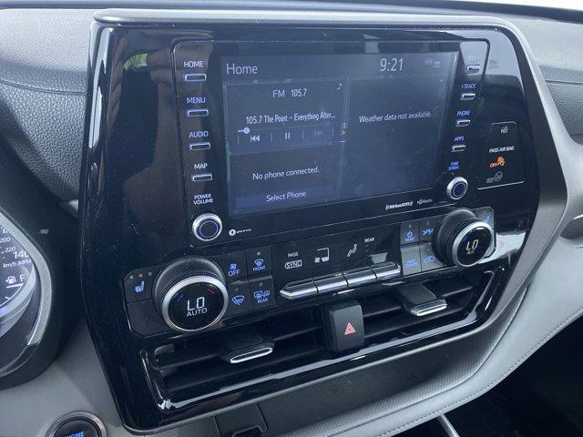 used 2020 Toyota Highlander car, priced at $31,990