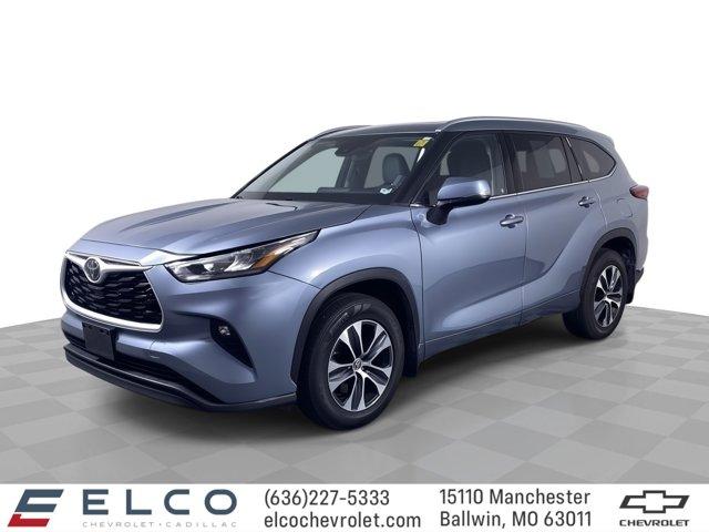 used 2020 Toyota Highlander car, priced at $31,990