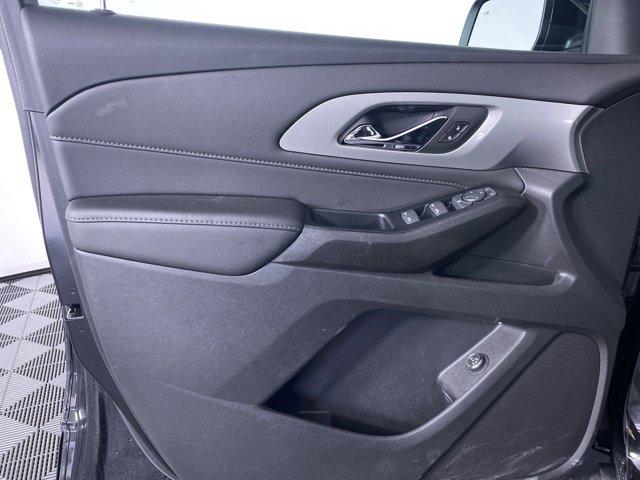 used 2022 Chevrolet Traverse car, priced at $30,790