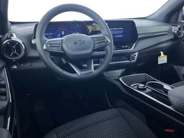 new 2026 Chevrolet Equinox car, priced at $28,115