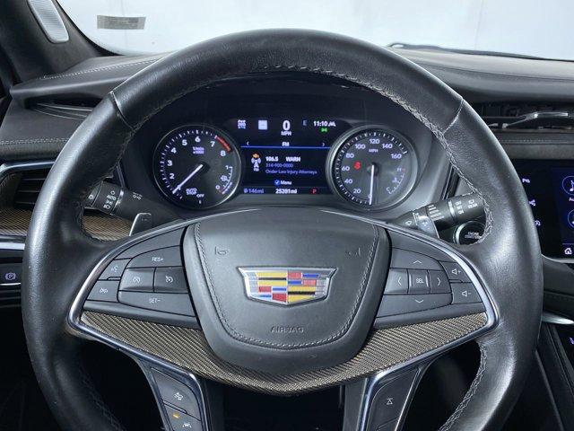 used 2021 Cadillac XT5 car, priced at $35,990