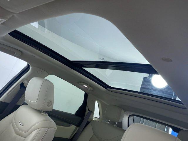used 2022 Cadillac XT5 car, priced at $35,990