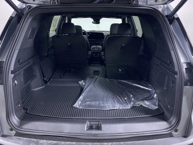 new 2026 Chevrolet Traverse car, priced at $54,040
