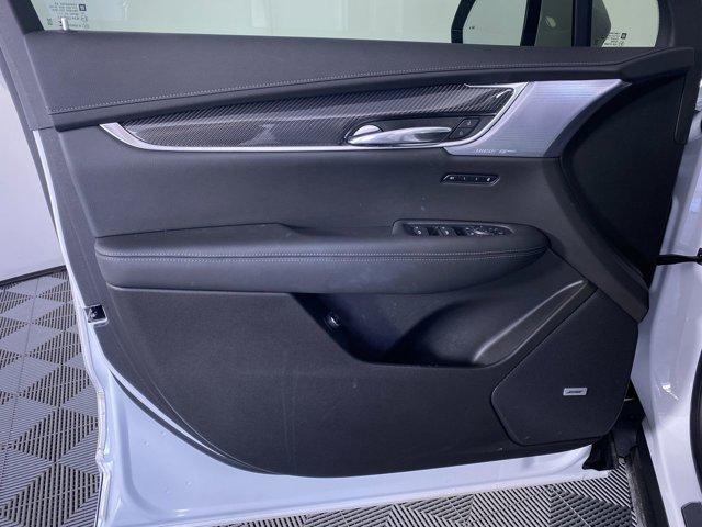 used 2024 Cadillac XT6 car, priced at $53,490
