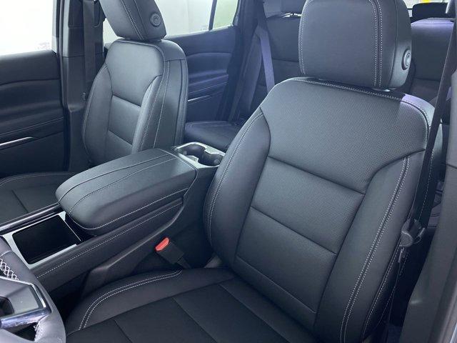 new 2026 Chevrolet Traverse car, priced at $47,690