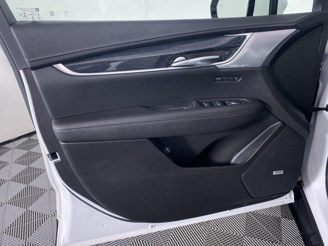 used 2022 Cadillac XT5 car, priced at $31,490