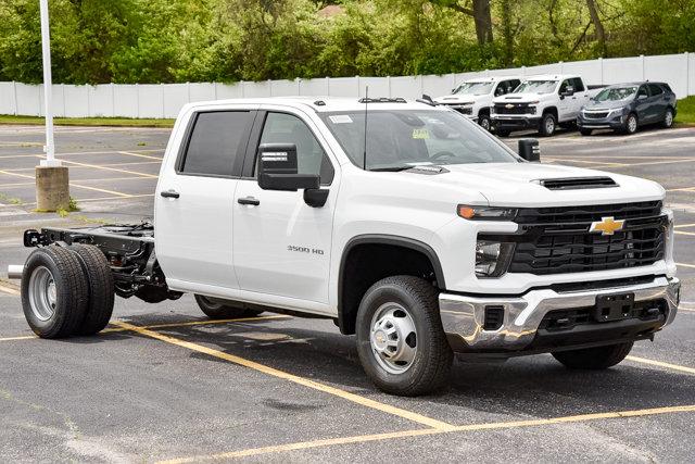 new 2024 Chevrolet Silverado 3500 car, priced at $64,603