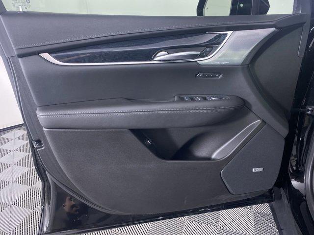 used 2024 Cadillac XT5 car, priced at $40,990