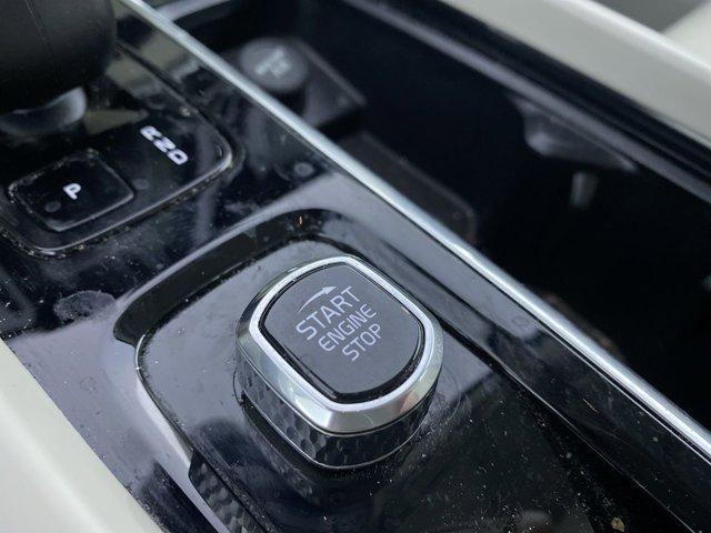 used 2023 Volvo XC60 Recharge Plug-In Hybrid car, priced at $36,990