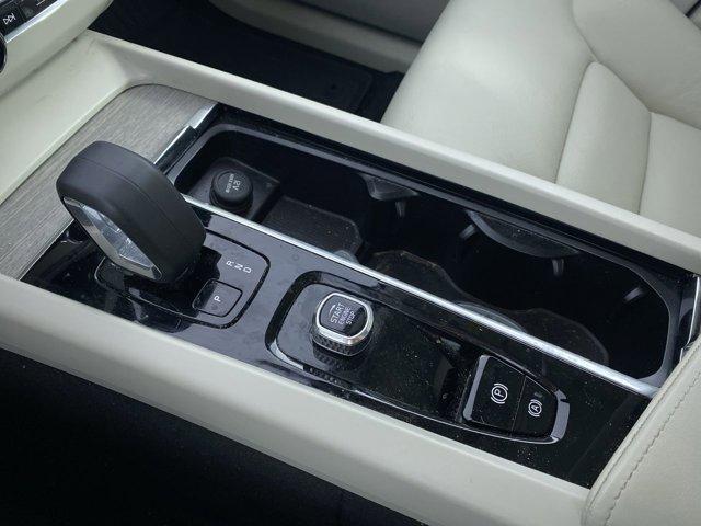 used 2023 Volvo XC60 Recharge Plug-In Hybrid car, priced at $36,990