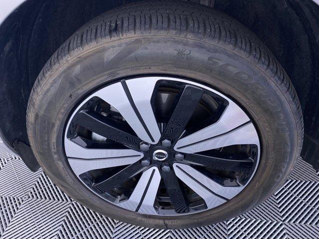 used 2023 Volvo XC60 Recharge Plug-In Hybrid car, priced at $36,990