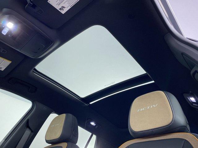 new 2025 Chevrolet Equinox car, priced at $33,770