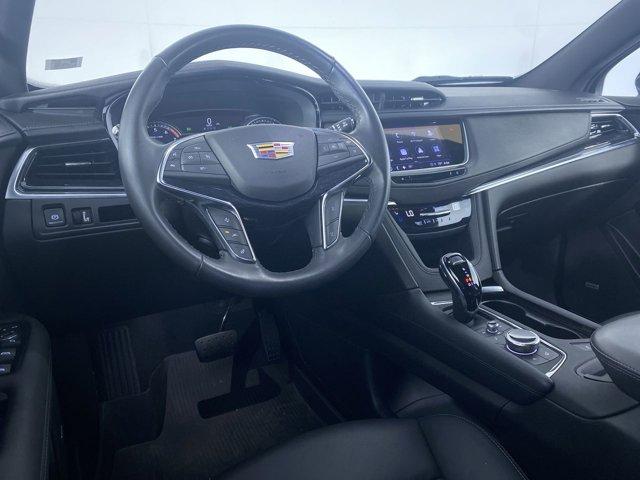 used 2022 Cadillac XT5 car, priced at $34,990