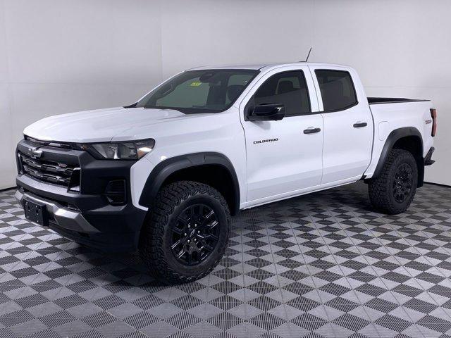 new 2024 Chevrolet Colorado car, priced at $41,325