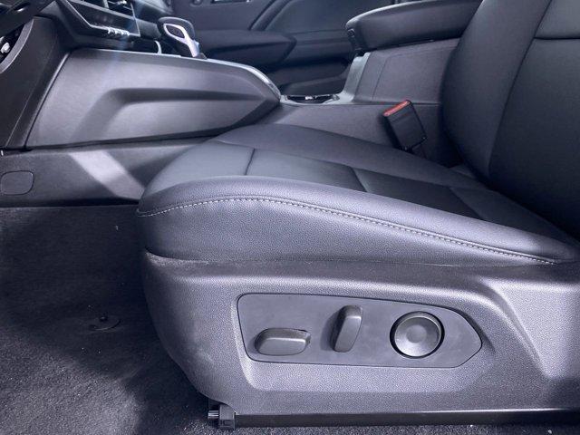 new 2025 Chevrolet Colorado car, priced at $43,179