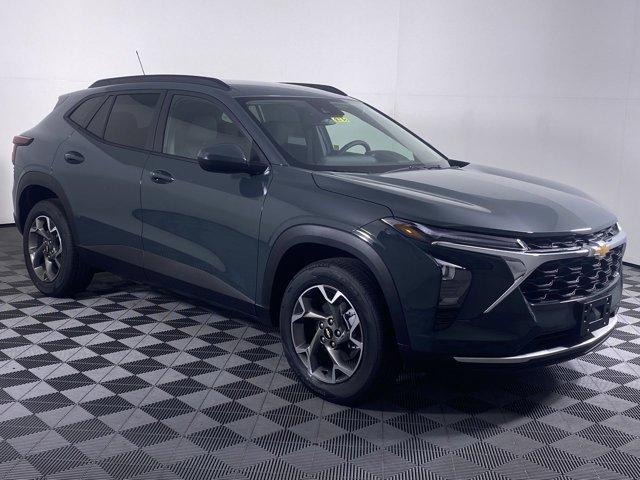 new 2025 Chevrolet Trax car, priced at $24,929