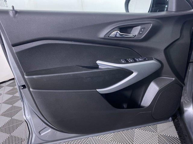 new 2025 Chevrolet Trax car, priced at $23,734