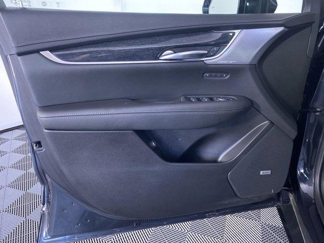 used 2022 Cadillac XT5 car, priced at $33,990