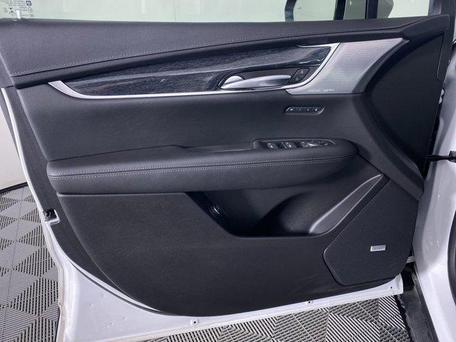 used 2023 Cadillac XT5 car, priced at $33,990