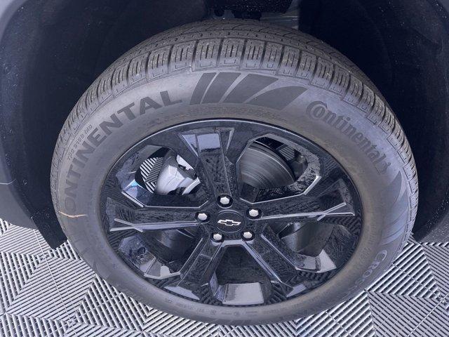 new 2026 Chevrolet Equinox car, priced at $31,110