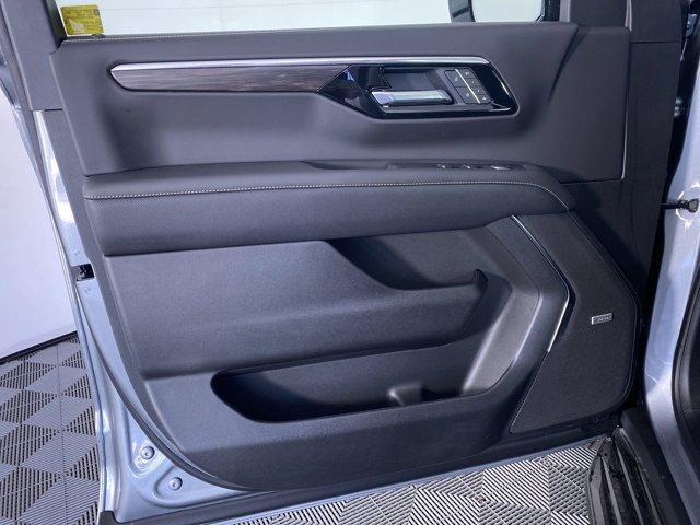 new 2025 Chevrolet Suburban car, priced at $86,759