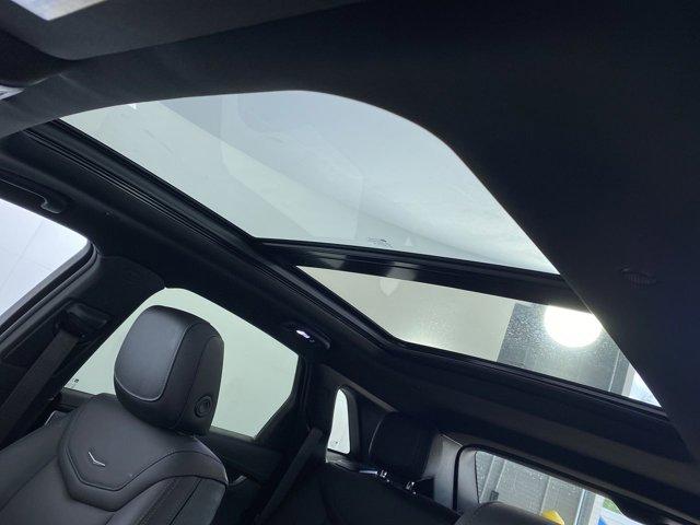 used 2022 Cadillac XT5 car, priced at $34,990